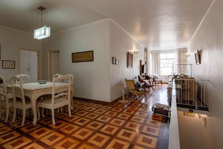 Casa à venda com 3 quartos, 300m² em Vila Mariana, São Paulo