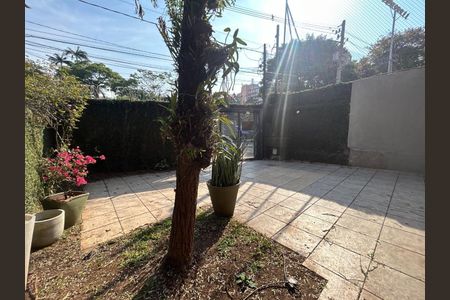 Casa à venda com 174m², 3 quartos e 3 vagas