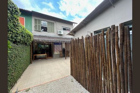 Casa à venda com 174m², 3 quartos e 3 vagas