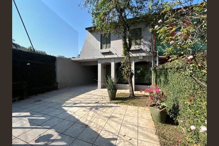 Casa à venda com 174m², 3 quartos e 3 vagas