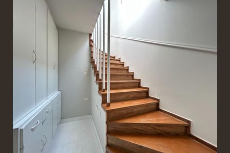 Casa à venda com 174m², 3 quartos e 3 vagas