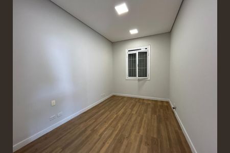 Casa à venda com 174m², 3 quartos e 3 vagas