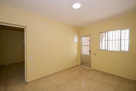 Sala de casa à venda com 2 quartos, 120m² em Jardim Piracuama, São Paulo