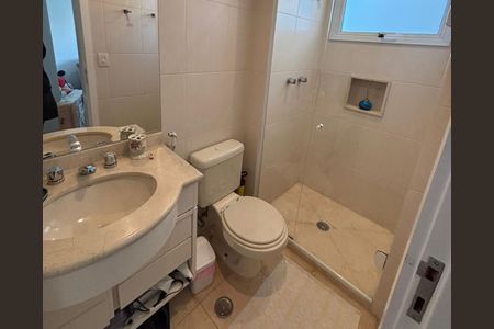 Apartamento à venda com 138m², 3 quartos e 3 vagas Apartamento à venda com 138m², 3 quartos e 3 vagasBanheiro 3