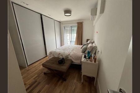 Apartamento à venda com 138m², 3 quartos e 3 vagas Apartamento à venda com 138m², 3 quartos e 3 vagasQuarto 3
