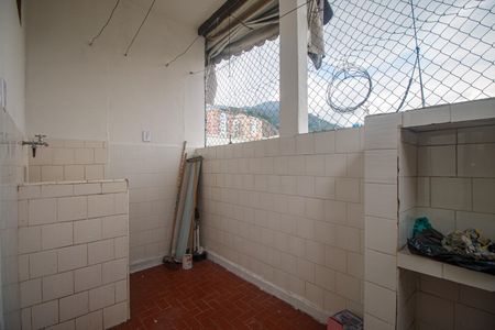 Apartamento à venda com 80m², 2 quartos e 2 vagasÁrea de Serviço