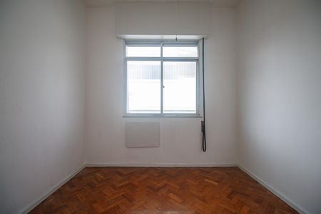 Apartamento à venda com 80m², 2 quartos e 2 vagasQuarto 2