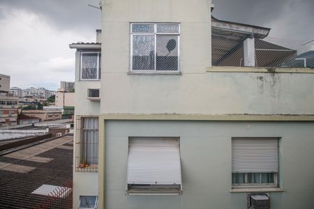 Apartamento à venda com 80m², 2 quartos e 2 vagasQuarto 2 Vista