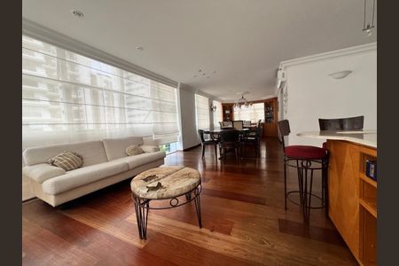 Apartamento à venda com 3 quartos, 240m² em Santa Cecilia, São Paulo