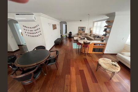 Apartamento à venda com 3 quartos, 240m² em Santa Cecilia, São Paulo