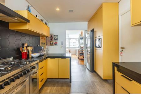 Apartamento à venda com 157m², 3 quartos e 1 vaga