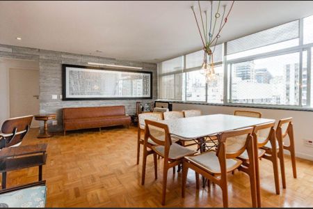 Apartamento à venda com 157m², 3 quartos e 1 vaga