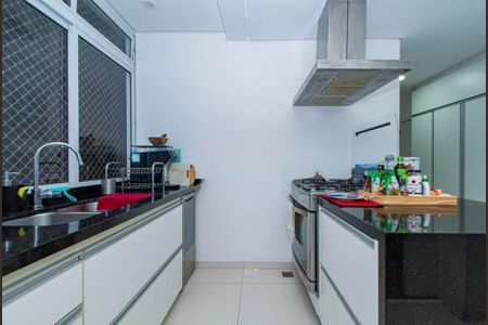 Apartamento à venda com 124m², 3 quartos e 1 vaga