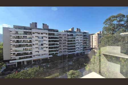 Apartamento à venda com 78m², 2 quartos e 1 vaga