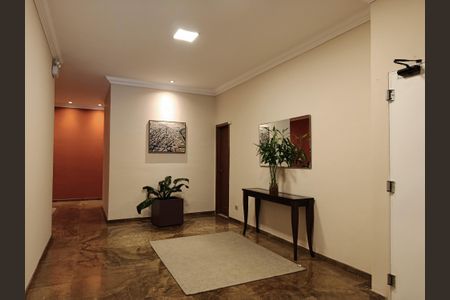 Apartamento à venda com 119m², 4 quartos e 2 vagasHall social