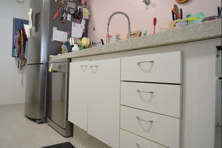 Apartamento à venda com 119m², 4 quartos e 2 vagasCozinha