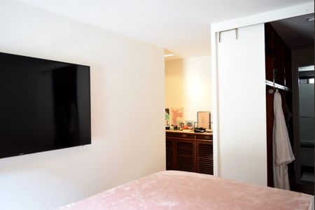 Apartamento à venda com 119m², 4 quartos e 2 vagasSuíte