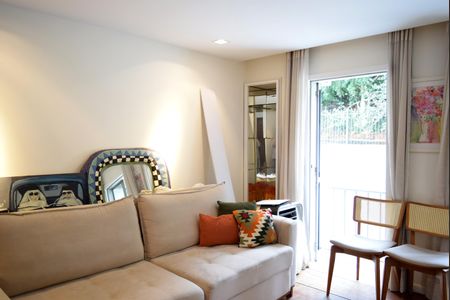 Sala de apartamento para alugar com 4 quartos, 119m² em Alto de Pinheiros, São Paulo