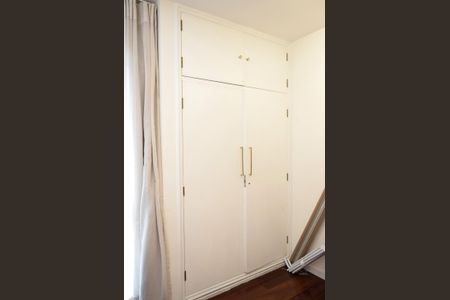 Apartamento à venda com 119m², 4 quartos e 2 vagasQuarto 1