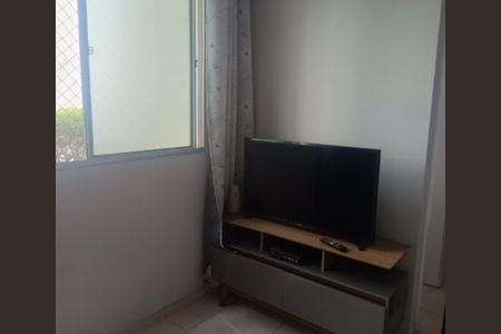 Sala de apartamento para alugar com 2 quartos, 47m² em Parque Esmeralda, São Paulo