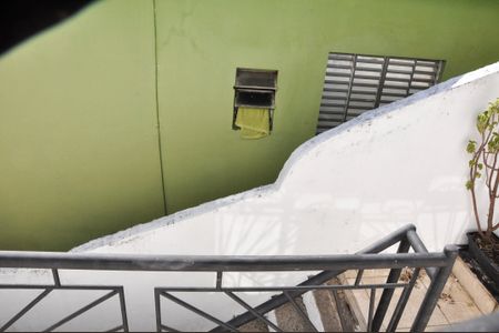 Detalhe - Vista da Sala de casa para alugar com 1 quarto, 80m² em Vila Mangalot, São Paulo