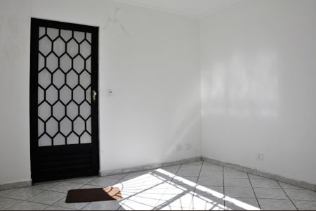 Detalhe - Sala de casa para alugar com 1 quarto, 80m² em Vila Mangalot, São Paulo