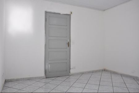 Detalhe - Quarto de casa para alugar com 1 quarto, 80m² em Vila Mangalot, São Paulo