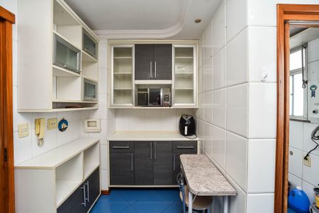 Apartamento para alugar com 230m², 3 quartos e 2 vagasCozinha