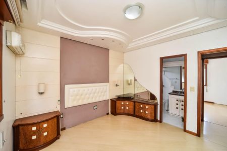 Suíte de apartamento para alugar com 3 quartos, 230m² em Jardim Lindóia, Porto Alegre