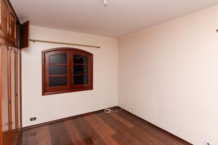 Casa à venda com 306m², 3 quartos e 8 vagas Casa à venda com 306m², 3 quartos e 8 vagasQuarto 2