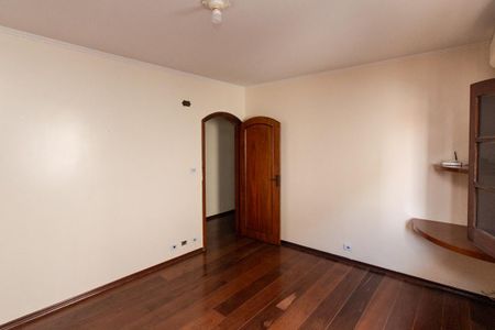 Casa à venda com 306m², 3 quartos e 8 vagas Casa à venda com 306m², 3 quartos e 8 vagasQuarto 1