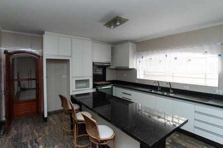Casa à venda com 306m², 3 quartos e 8 vagas Casa à venda com 306m², 3 quartos e 8 vagasCozinha