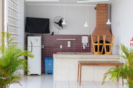 Apartamento para alugar com 40m², 2 quartos e sem vagaÁrea comum - Churrasqueira