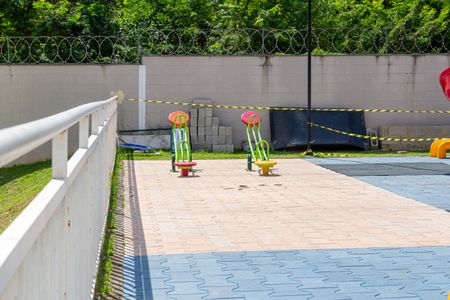 Apartamento para alugar com 40m², 2 quartos e sem vagaÁrea comum - Playground