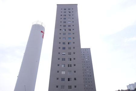 Apartamento à venda com 44m², 2 quartos e sem vagaÁrea comum - Prédio