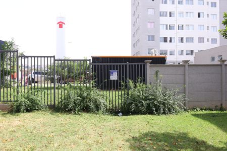 Apartamento à venda com 44m², 2 quartos e sem vagaPlaca instalada na fachada do condomínio - Código da placa: VAIO -743
