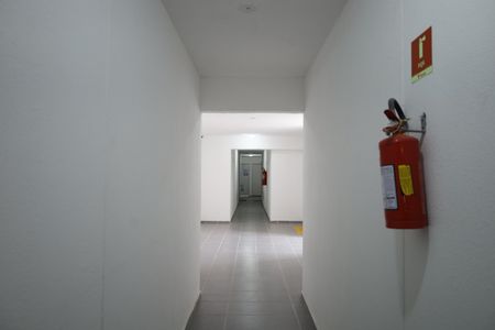 Apartamento à venda com 44m², 2 quartos e sem vagaÁrea comum - Saguão do andar