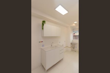 Apartamento à venda com 44m², 2 quartos e sem vaga Apartamento à venda com 44m², 2 quartos e sem vagaCozinha e Área de Serviço