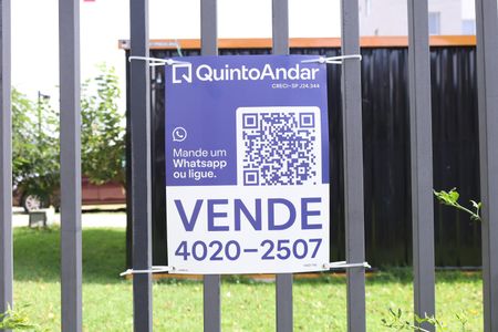 Apartamento à venda com 44m², 2 quartos e sem vagaPlaca instalada na fachada do condomínio - Código da placa: VAIO -743