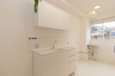 Apartamento à venda com 44m², 2 quartos e sem vaga Apartamento à venda com 44m², 2 quartos e sem vagaCozinha e Área de Serviço
