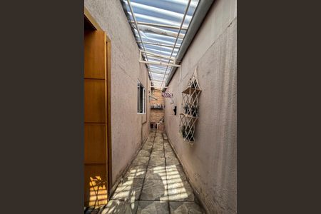 Casa para alugar com 70m², 2 quartos e sem vaga Casa para alugar com 70m², 2 quartos e sem vagaCorredor