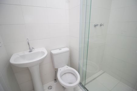 Apartamento para alugar com 38m², 1 quarto e sem vaga Apartamento para alugar com 38m², 1 quarto e sem vagaBanheiro