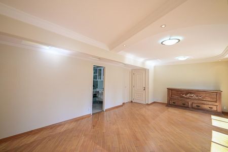 Apartamento à venda com 160m², 2 quartos e 2 vagasSala