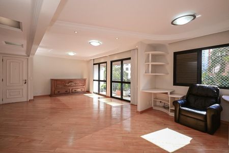 Sala de apartamento para alugar com 2 quartos, 160m² em Real Parque, São Paulo