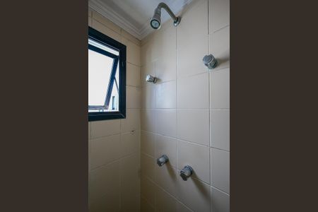 Apartamento à venda com 160m², 2 quartos e 2 vagasChuveiro do Banheiro da Suíte 1