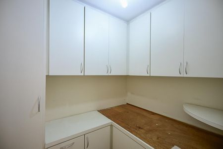 Apartamento à venda com 160m², 2 quartos e 2 vagasQuarto de Serviço