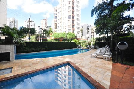 Apartamento à venda com 160m², 2 quartos e 2 vagasPiscina