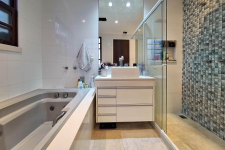 Casa para alugar com 168m², 2 quartos e 1 vagaBanheiro da Suíte 1