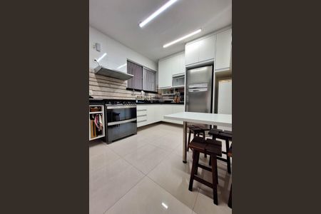 Casa para alugar com 168m², 2 quartos e 1 vagaCozinha