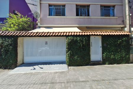 Casa para alugar com 168m², 2 quartos e 1 vagaFachada
